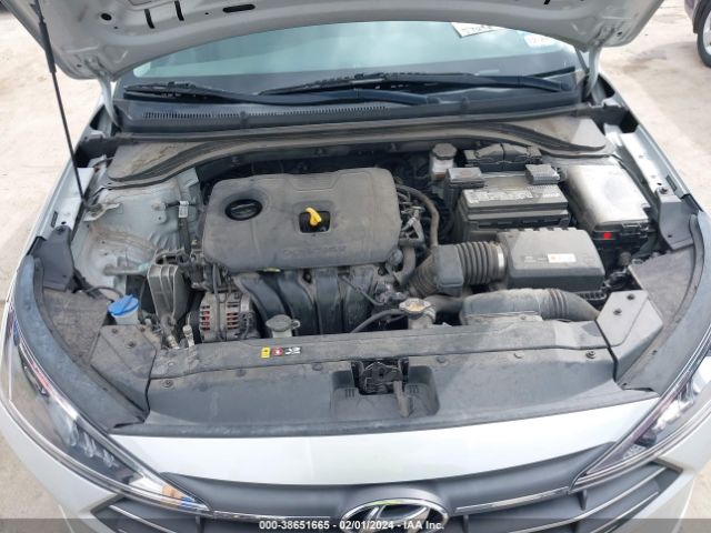 Photo 9 VIN: 5NPD74LF3KH492954 - HYUNDAI ELANTRA 