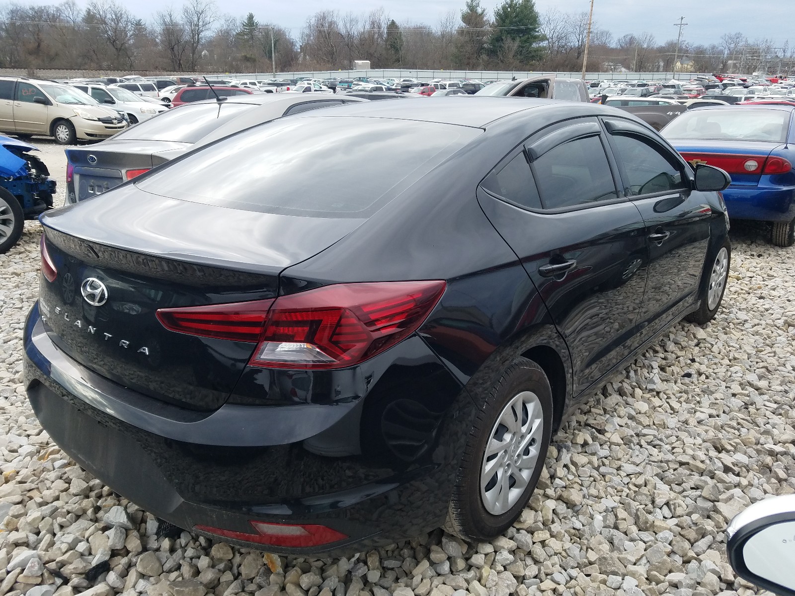 Photo 3 VIN: 5NPD74LF3LH518471 - HYUNDAI ELANTRA SE 