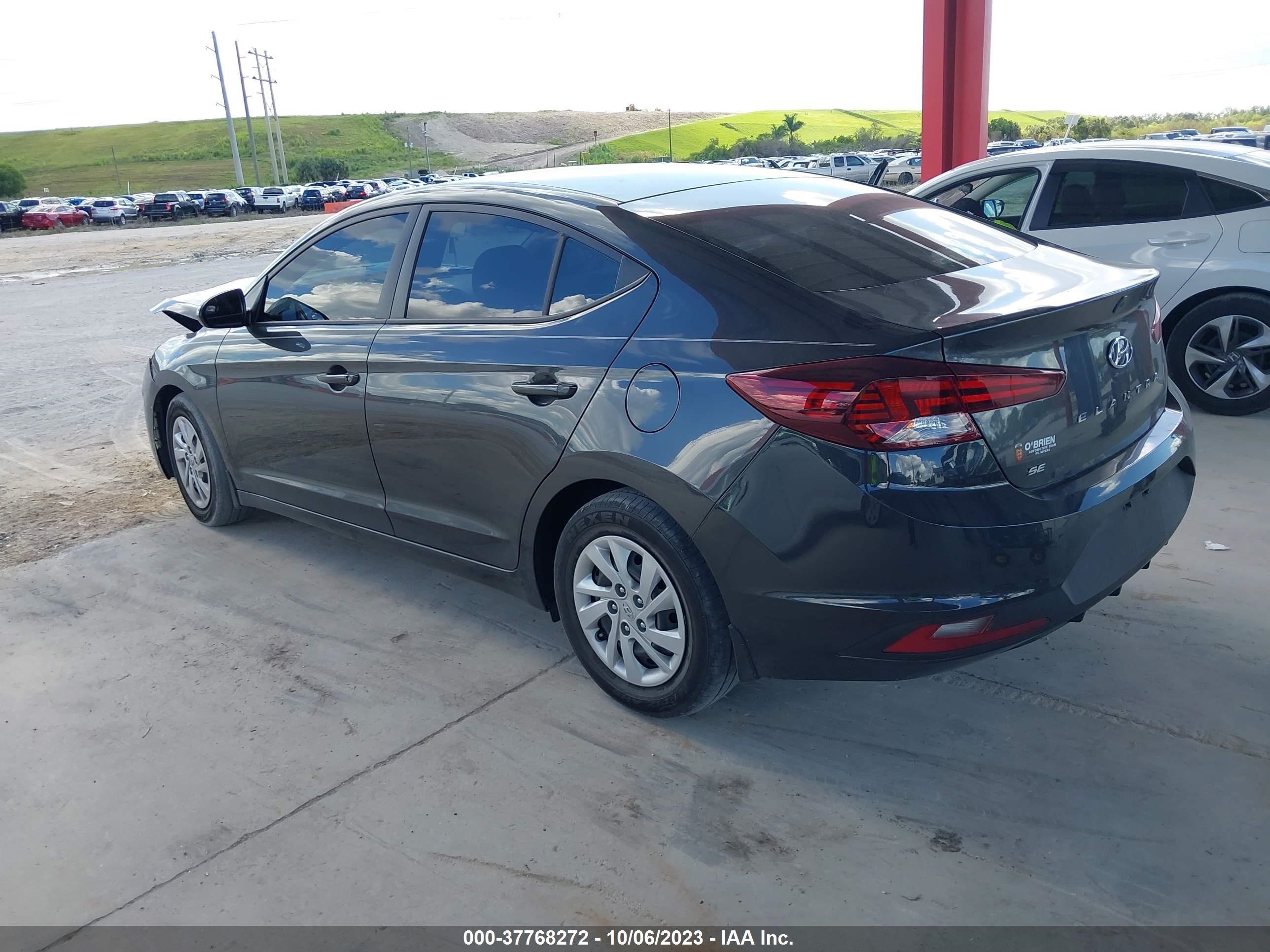 Photo 2 VIN: 5NPD74LF3LH560574 - HYUNDAI ELANTRA 