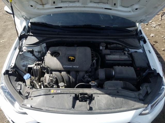 Photo 6 VIN: 5NPD74LF4HH070118 - HYUNDAI ELANTRA SE 