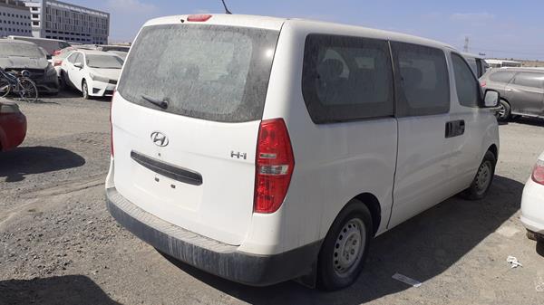 Photo 6 VIN: 5NPD74LF4HH072144 - HYUNDAI H1 