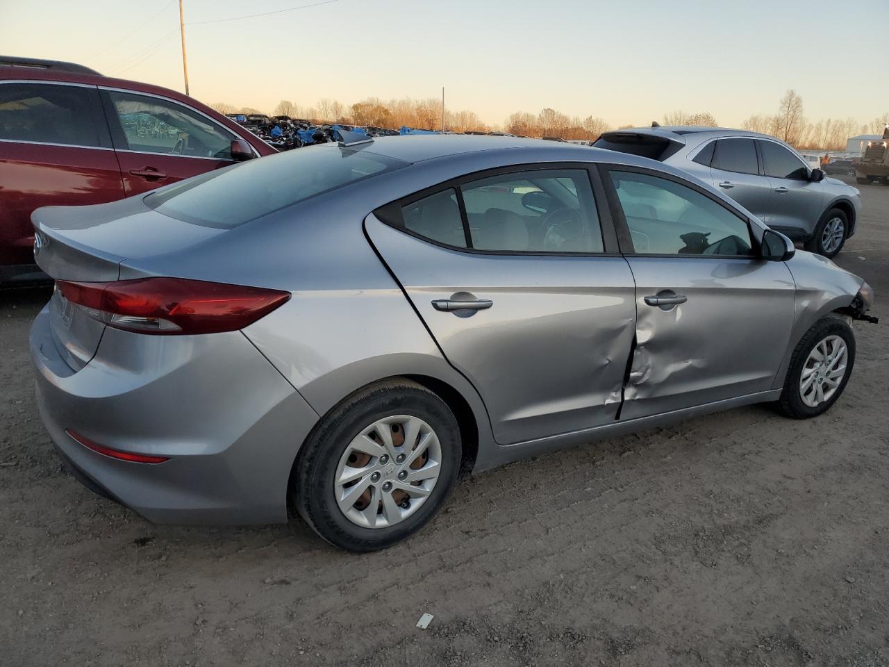 Photo 2 VIN: 5NPD74LF4HH088280 - HYUNDAI ELANTRA 