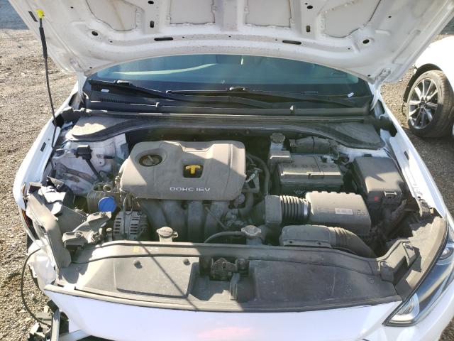 Photo 6 VIN: 5NPD74LF4HH135565 - HYUNDAI ELANTRA SE 