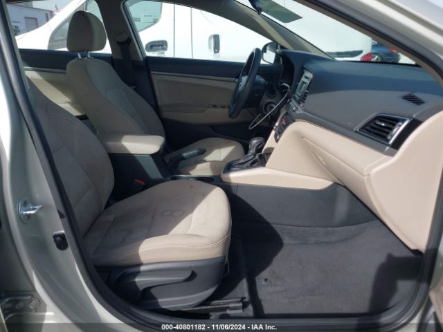 Photo 4 VIN: 5NPD74LF4HH139907 - HYUNDAI ELANTRA 