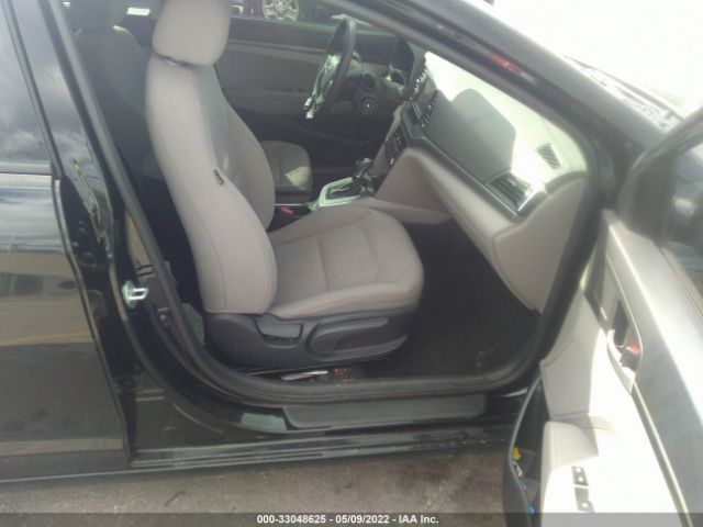 Photo 4 VIN: 5NPD74LF4HH140409 - HYUNDAI ELANTRA 