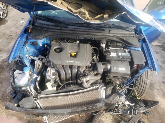 Photo 6 VIN: 5NPD74LF4HH145559 - HYUNDAI ELANTRA SE 