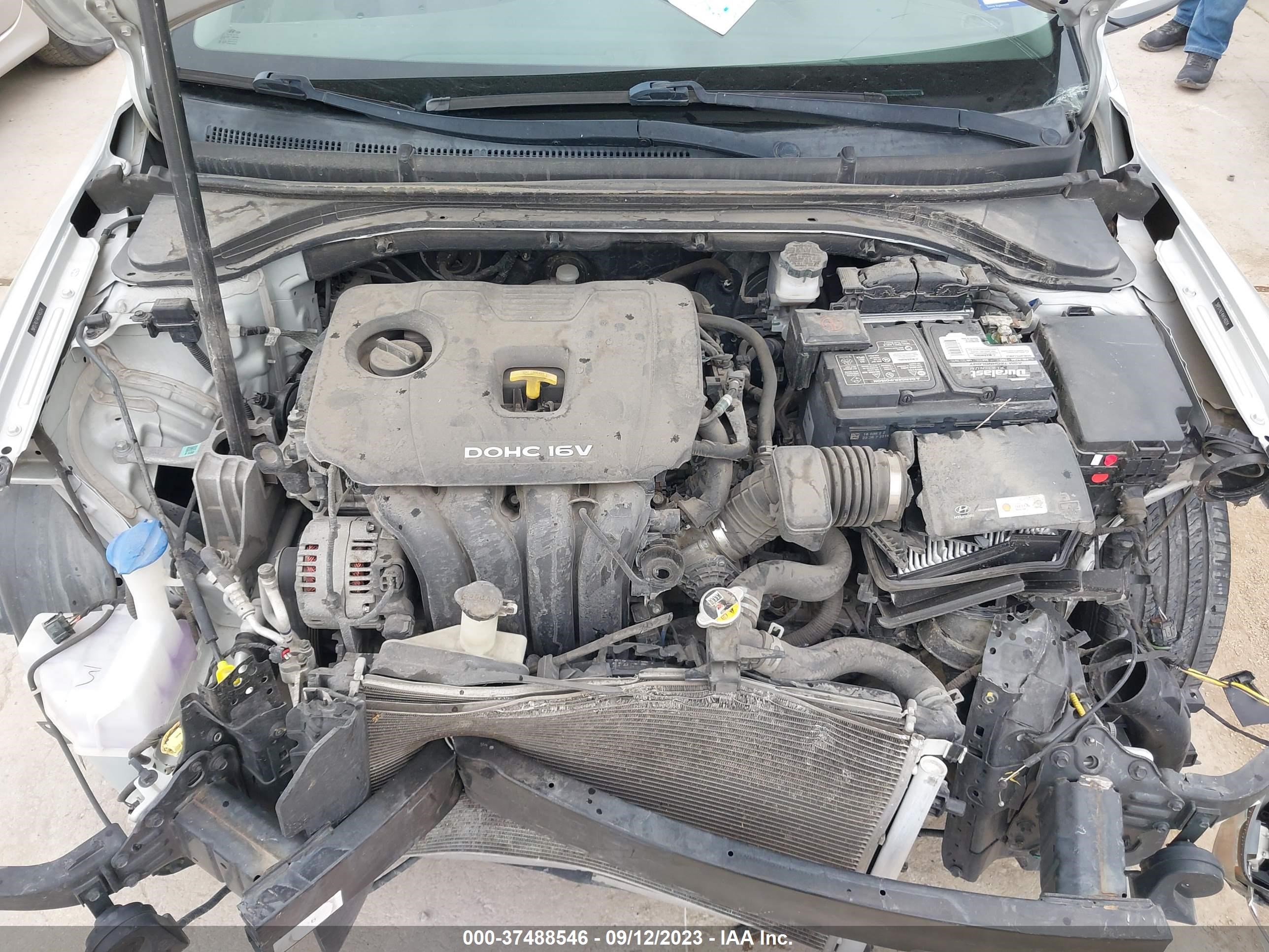 Photo 9 VIN: 5NPD74LF4HH148204 - HYUNDAI ELANTRA 