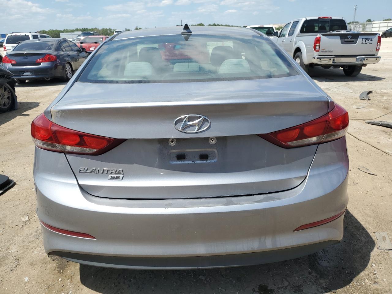 Photo 5 VIN: 5NPD74LF4HH166203 - HYUNDAI ELANTRA 