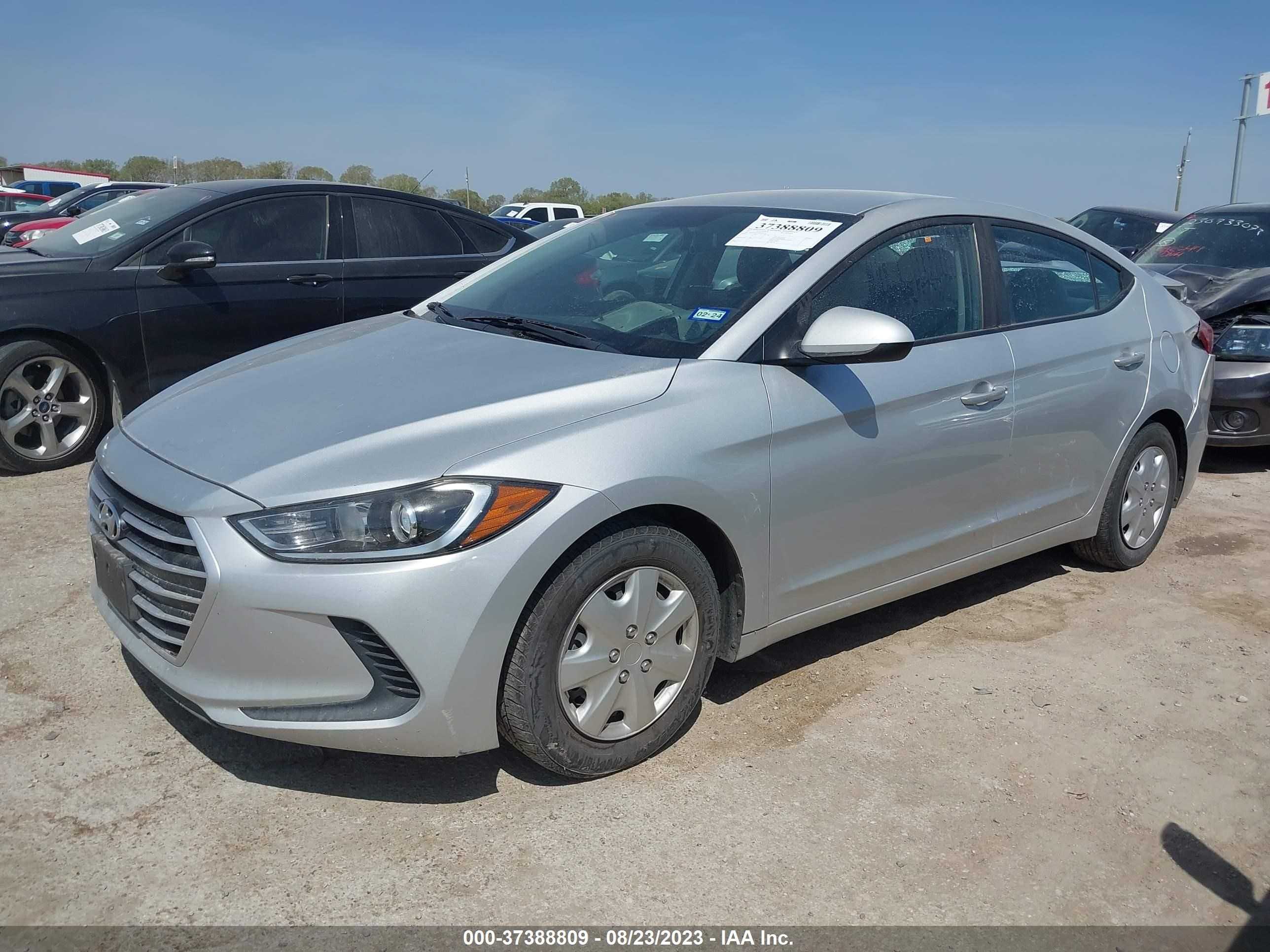 Photo 1 VIN: 5NPD74LF4HH183471 - HYUNDAI ELANTRA 