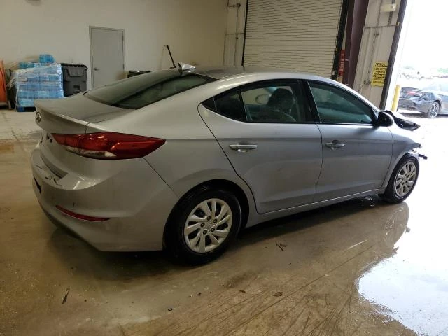 Photo 2 VIN: 5NPD74LF4HH189383 - HYUNDAI ELANTRA SE 