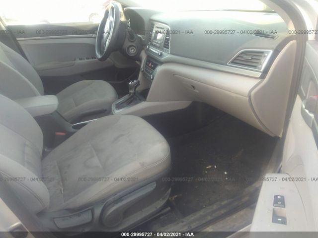 Photo 4 VIN: 5NPD74LF4HH195183 - HYUNDAI ELANTRA 