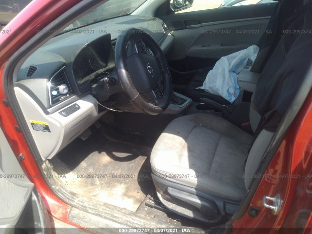 Photo 4 VIN: 5NPD74LF4HH208644 - HYUNDAI ELANTRA 