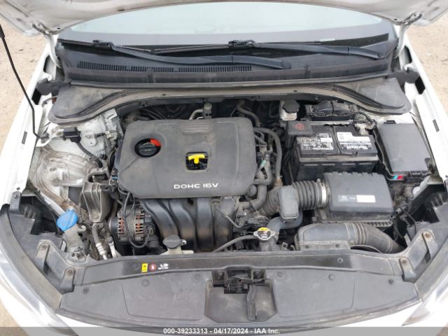 Photo 9 VIN: 5NPD74LF4JH231847 - HYUNDAI ELANTRA 