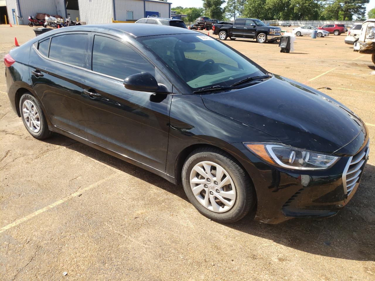 Photo 3 VIN: 5NPD74LF4JH320561 - HYUNDAI ELANTRA 