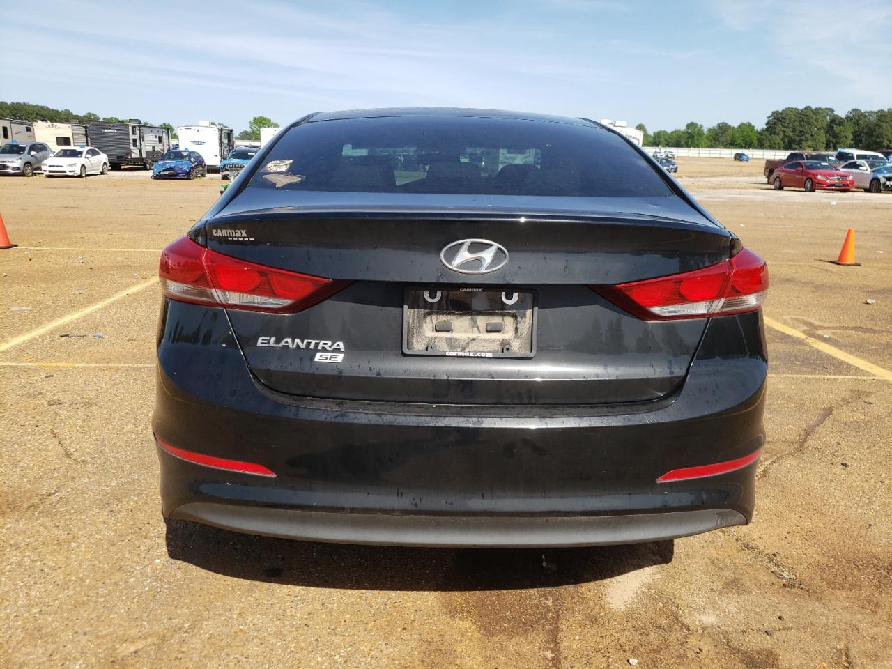 Photo 5 VIN: 5NPD74LF4JH320561 - HYUNDAI ELANTRA 