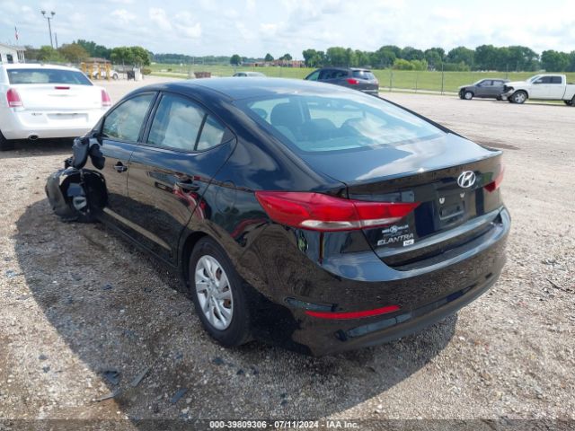 Photo 2 VIN: 5NPD74LF4JH321483 - HYUNDAI ELANTRA 