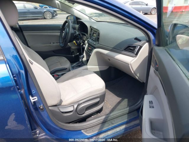 Photo 4 VIN: 5NPD74LF4JH340454 - HYUNDAI ELANTRA 