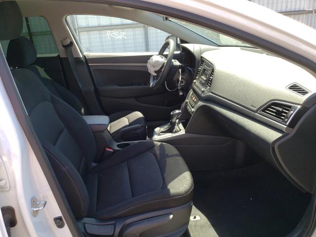 Photo 4 VIN: 5NPD74LF4JH352023 - HYUNDAI ELANTRA 