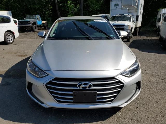 Photo 4 VIN: 5NPD74LF4JH380680 - HYUNDAI ELANTRA SE 