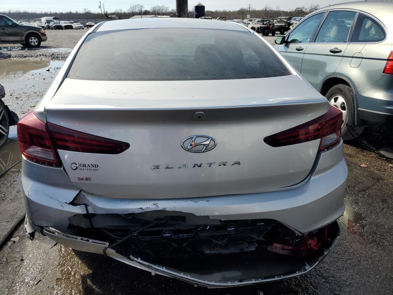 Photo 5 VIN: 5NPD74LF4KH420919 - HYUNDAI ELANTRA 