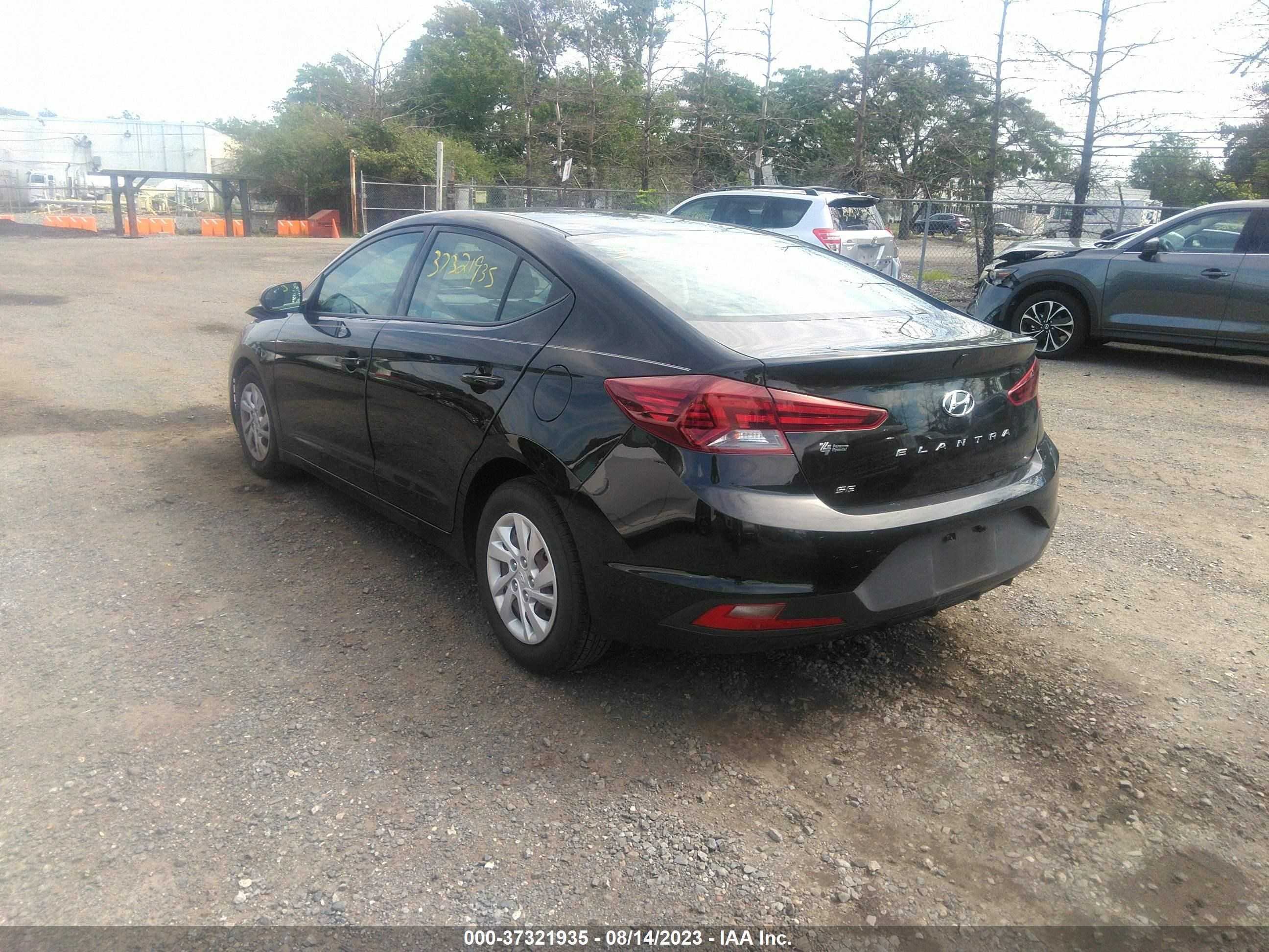 Photo 2 VIN: 5NPD74LF4LH503218 - HYUNDAI ELANTRA 