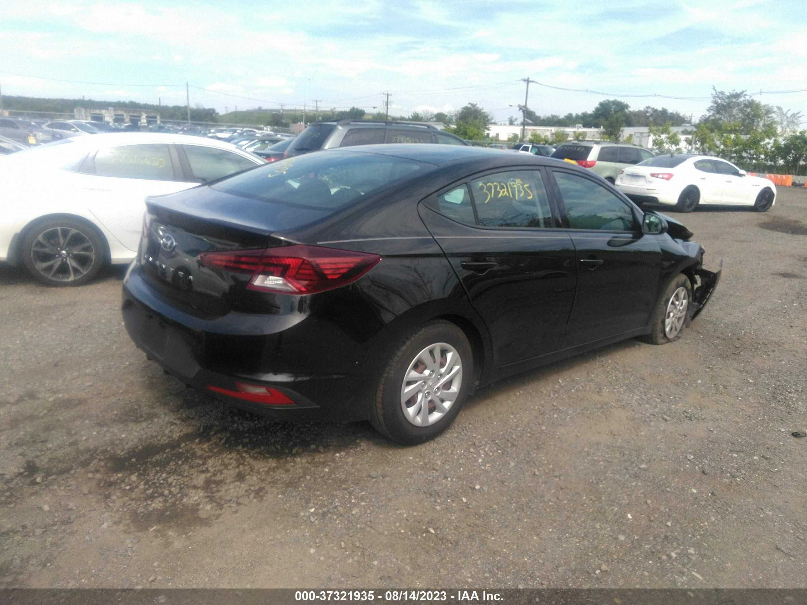 Photo 3 VIN: 5NPD74LF4LH503218 - HYUNDAI ELANTRA 