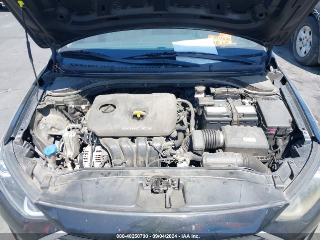 Photo 9 VIN: 5NPD74LF5HH050959 - HYUNDAI ELANTRA 