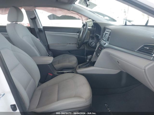 Photo 4 VIN: 5NPD74LF5HH092161 - HYUNDAI ELANTRA 