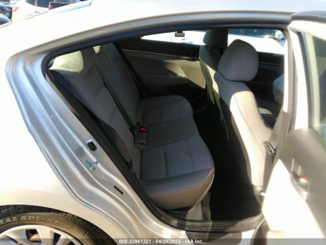 Photo 7 VIN: 5NPD74LF5HH101148 - HYUNDAI ELANTRA 