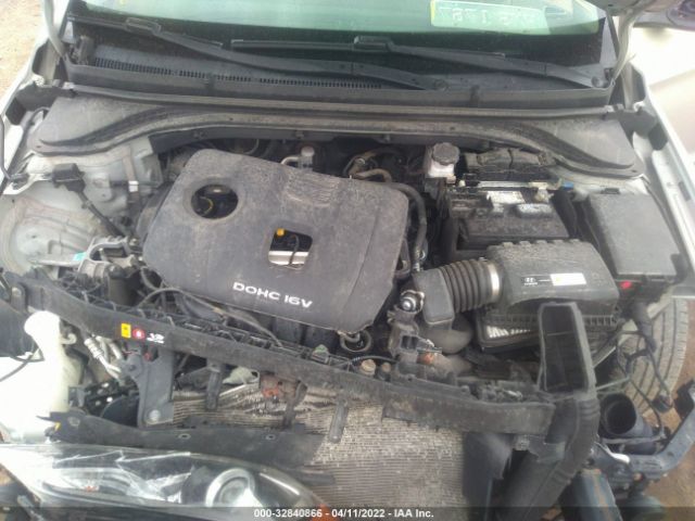 Photo 9 VIN: 5NPD74LF5HH101702 - HYUNDAI ELANTRA 