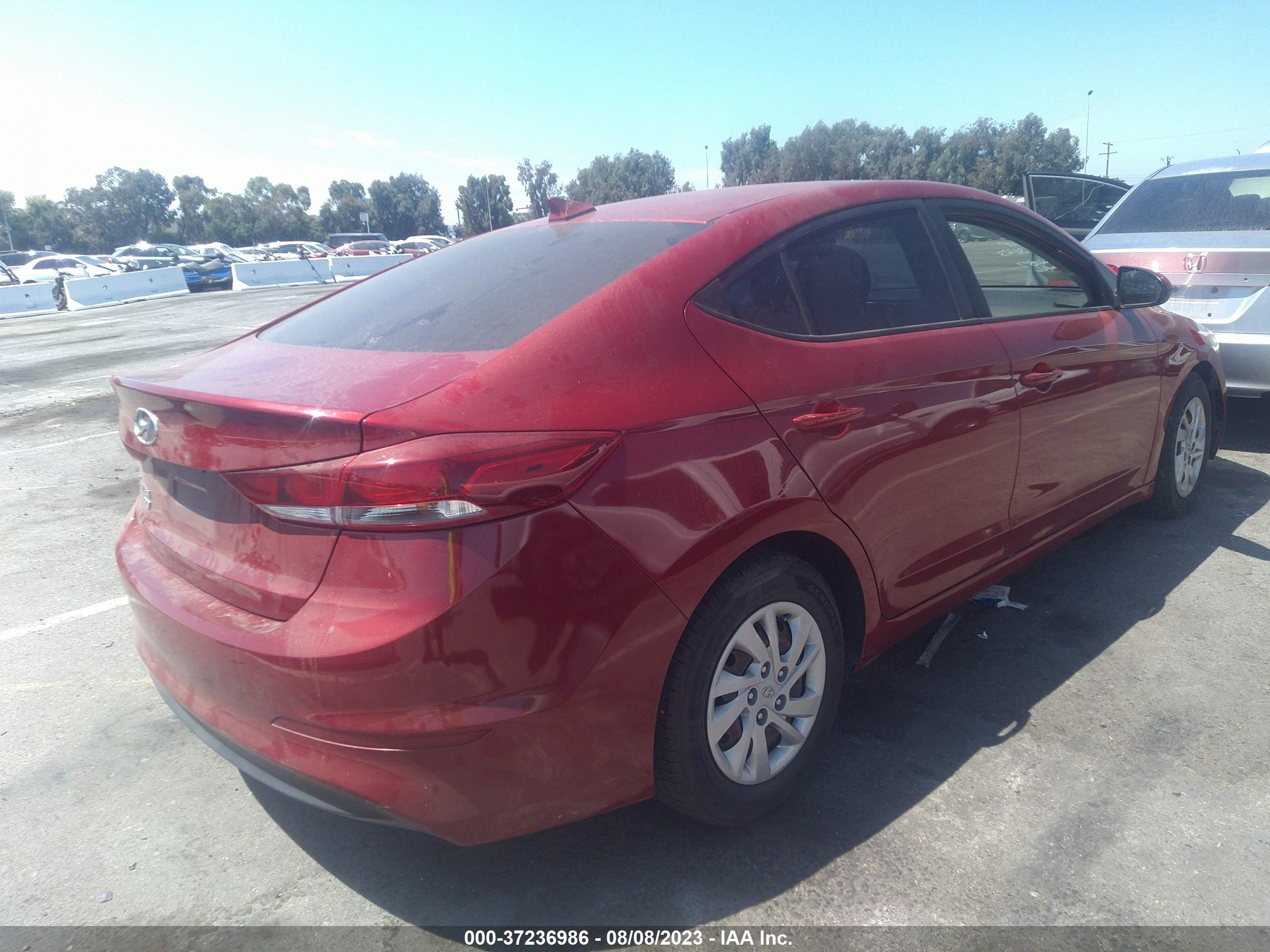 Photo 3 VIN: 5NPD74LF5HH102087 - HYUNDAI ELANTRA 