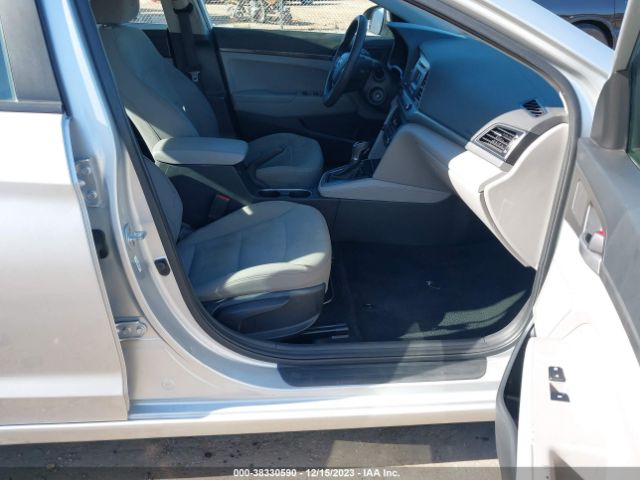 Photo 4 VIN: 5NPD74LF5HH128348 - HYUNDAI ELANTRA 