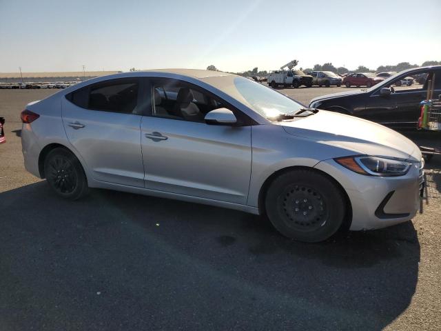 Photo 3 VIN: 5NPD74LF5HH145490 - HYUNDAI ELANTRA SE 