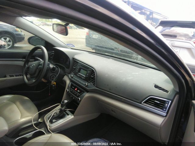 Photo 4 VIN: 5NPD74LF5HH155016 - HYUNDAI ELANTRA 