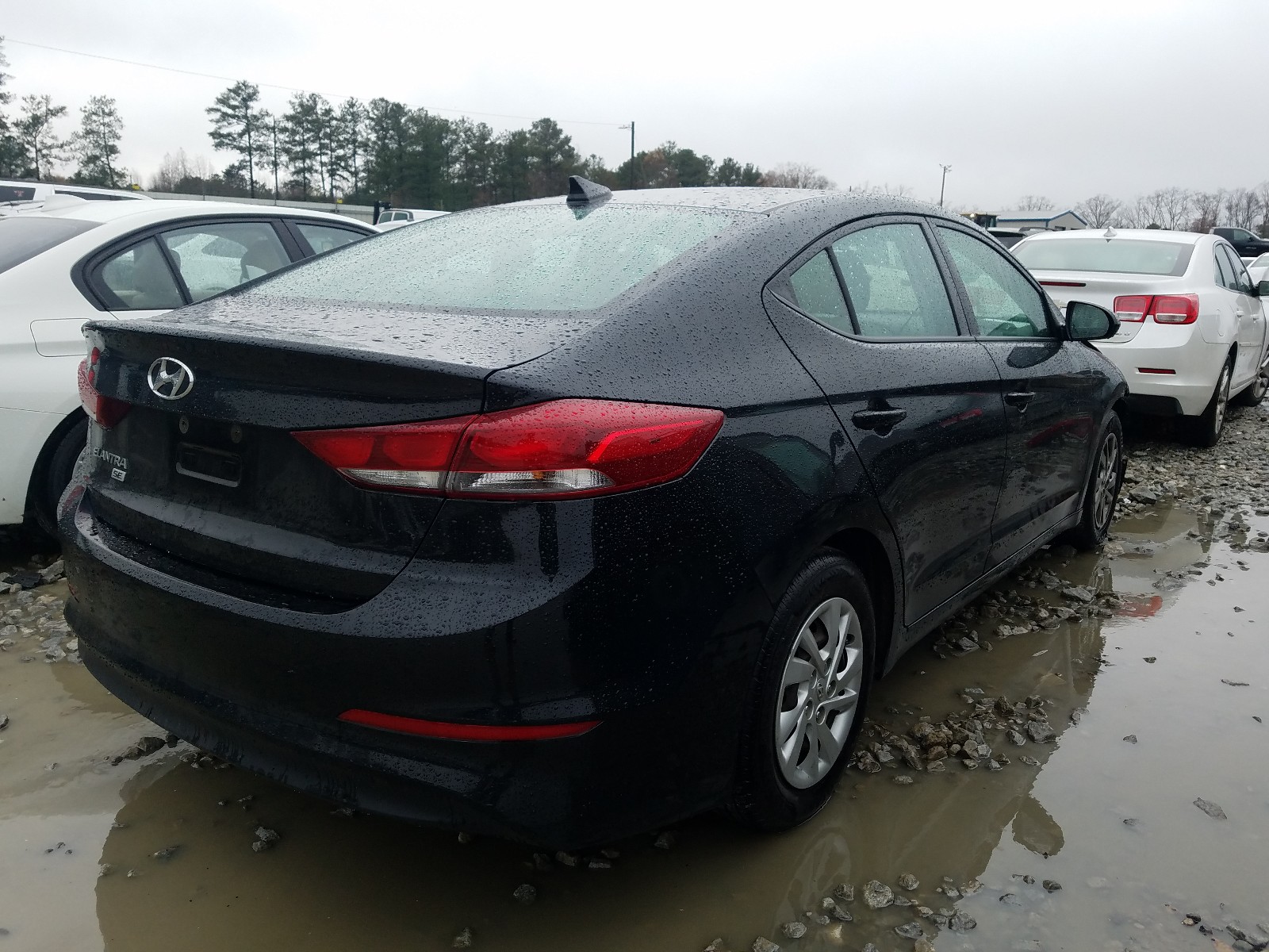 Photo 3 VIN: 5NPD74LF5HH162726 - HYUNDAI ELANTRA 