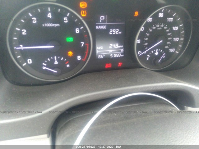 Photo 6 VIN: 5NPD74LF5HH180238 - HYUNDAI ELANTRA 