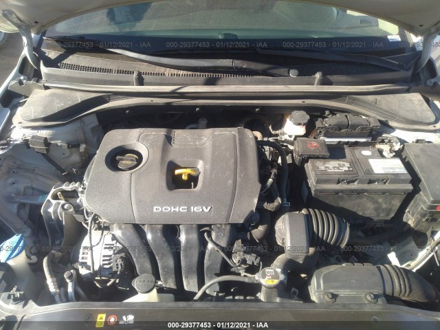 Photo 9 VIN: 5NPD74LF5HH189117 - HYUNDAI ELANTRA 