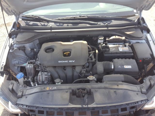 Photo 6 VIN: 5NPD74LF5HH193958 - HYUNDAI ELANTRA SE 