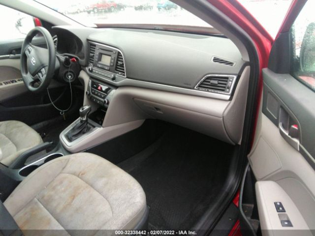 Photo 4 VIN: 5NPD74LF5HH194298 - HYUNDAI ELANTRA 