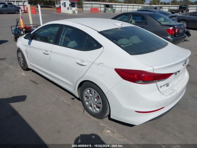 Photo 2 VIN: 5NPD74LF5HH205445 - HYUNDAI ELANTRA 