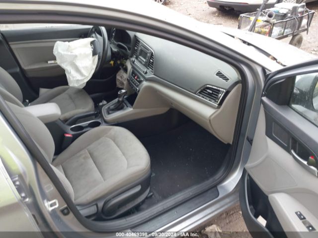 Photo 4 VIN: 5NPD74LF5HH208247 - HYUNDAI ELANTRA 