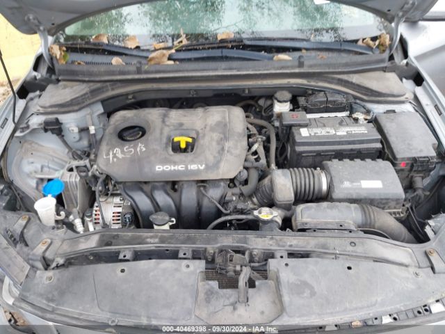 Photo 9 VIN: 5NPD74LF5HH208247 - HYUNDAI ELANTRA 