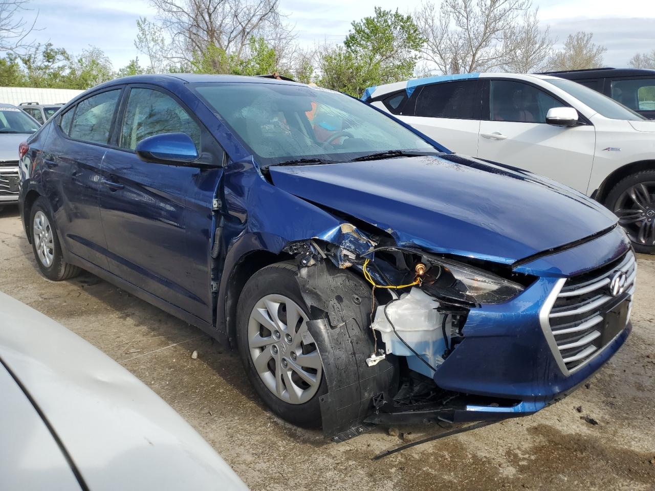 Photo 3 VIN: 5NPD74LF5JH229041 - HYUNDAI ELANTRA 