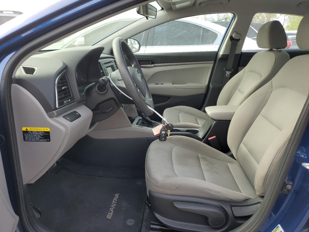 Photo 6 VIN: 5NPD74LF5JH229041 - HYUNDAI ELANTRA 