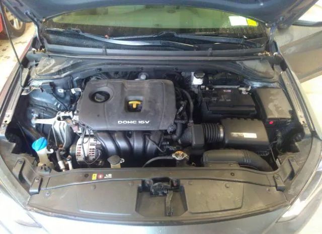 Photo 9 VIN: 5NPD74LF5JH257504 - HYUNDAI ELANTRA 