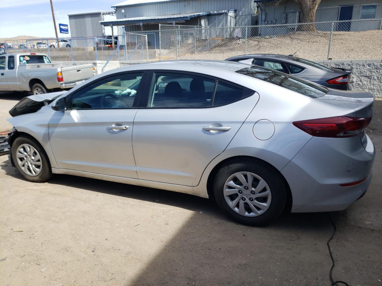 Photo 1 VIN: 5NPD74LF5JH359224 - HYUNDAI ELANTRA 