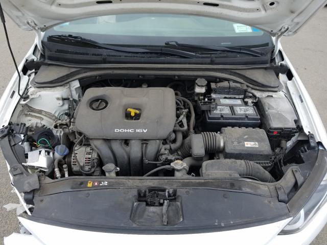 Photo 6 VIN: 5NPD74LF5JH371101 - HYUNDAI ELANTRA SE 