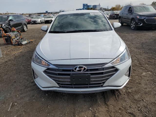 Photo 4 VIN: 5NPD74LF5KH427264 - HYUNDAI ELANTRA SE 