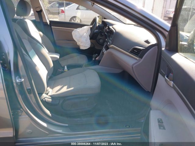 Photo 4 VIN: 5NPD74LF5KH432268 - HYUNDAI ELANTRA 