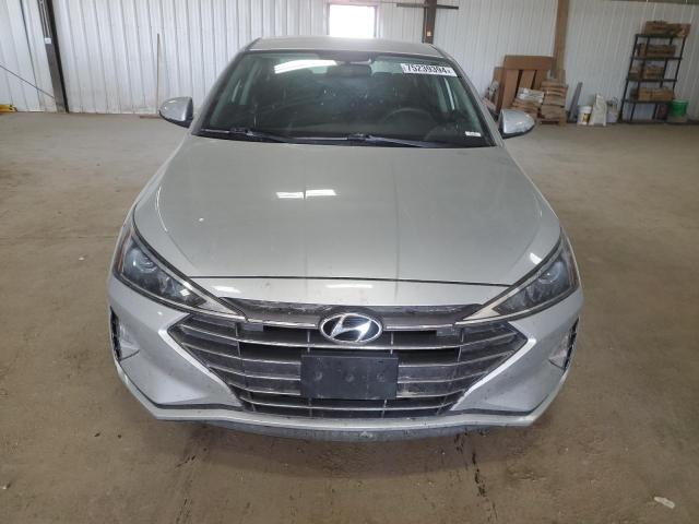 Photo 4 VIN: 5NPD74LF5KH456991 - HYUNDAI ELANTRA SE 